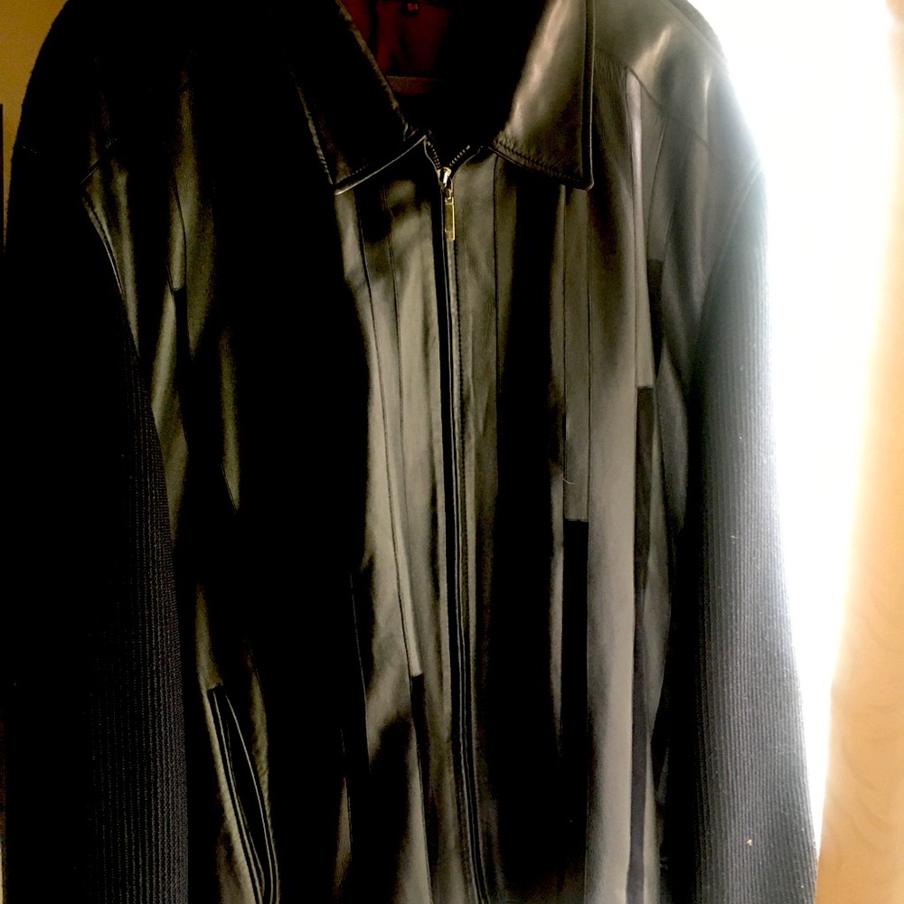 This jacket doesn’t fit me anymore I loss a lot of weight